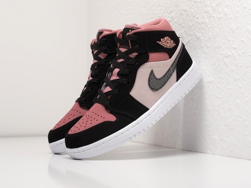 Кроссовки Nike Air Jordan 1 Mid