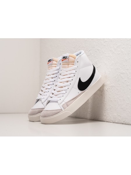 Кроссовки Nike Blazer Mid 77