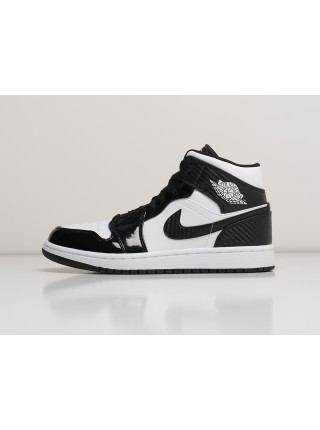 Кроссовки Nike Air Jordan 1 Mid