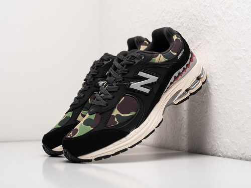 Кроссовки BAPE x New Balance 2002R