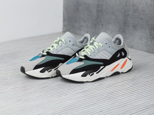 Кроссовки Adidas Yeezy Boost 700