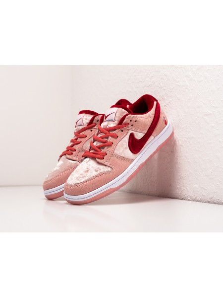 Кроссовки StrangeLove x Nike SB Dunk Low