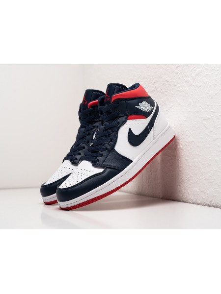 Кроссовки Nike Air Jordan 1 Mid