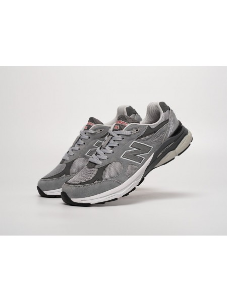 Кроссовки New Balance 990 v3