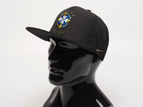 Бейсболка FC Snapback Brasil