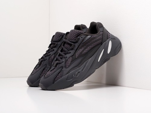 Кроссовки Adidas Yeezy Boost 700 v2