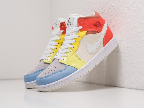 Кроссовки Nike Air Jordan 1 Mid