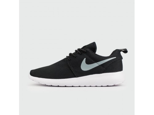 Кроссовки Nike Roshe Run Black / White Wmns