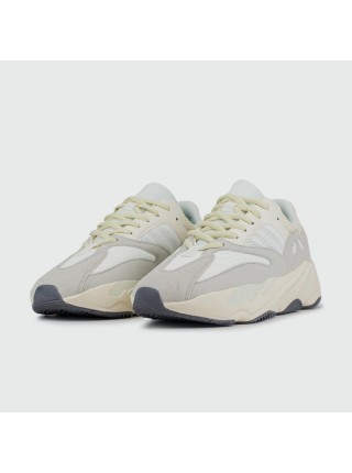 Кроссовки Adidas Yeezy Boost 700 v2 new Analog