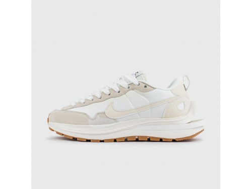 Кроссовки Nike Vapor Waffle x Sacai White / Gum Wmns